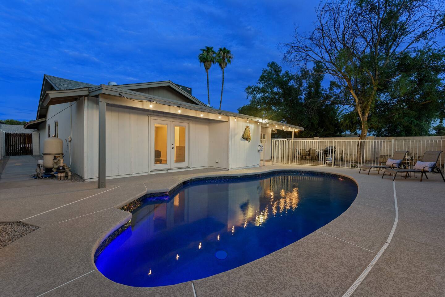 Luxurious private pool